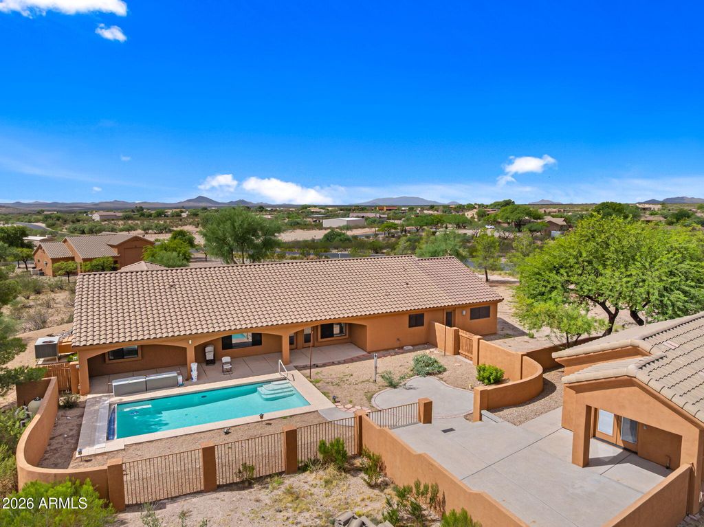 35425 S ANTELOPE CREEK Road, Wickenburg, AZ 85390 — exterior