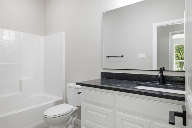 304 Evans Street, Cleburne, TX 76031