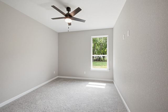 304 Evans Street, Cleburne, TX 76031