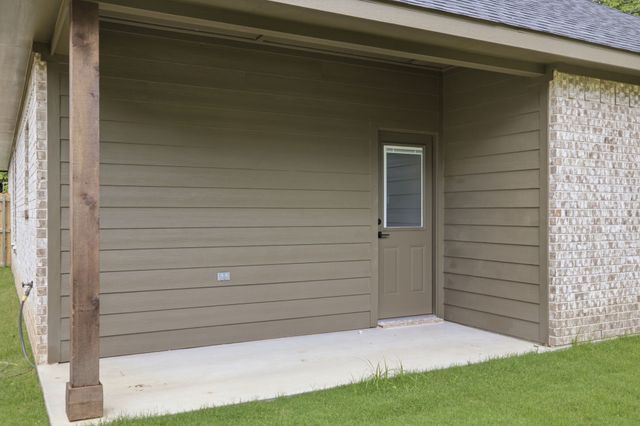 304 Evans Street, Cleburne, TX 76031