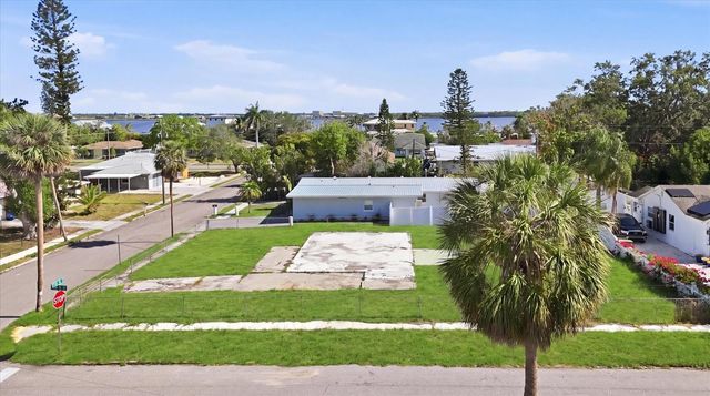 101 20TH STREET NE, Bradenton, FL 34208