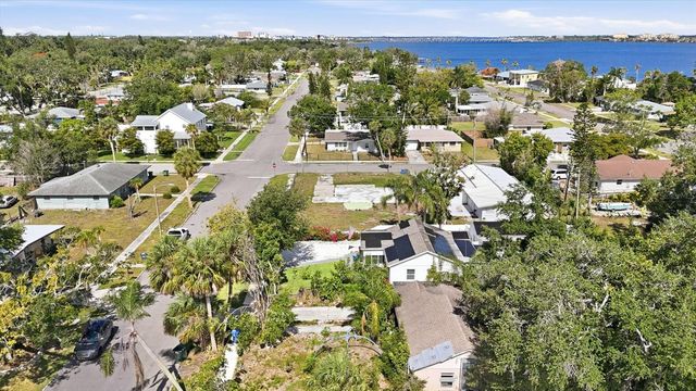 101 20TH STREET NE, Bradenton, FL 34208