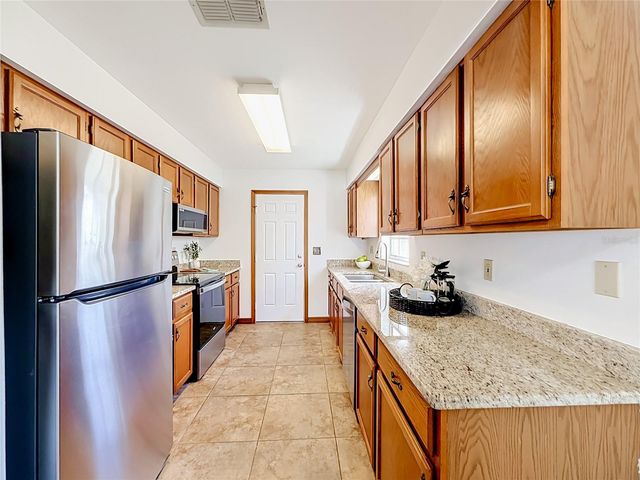1435 DISSTON AVENUE, Clermont, FL 34711