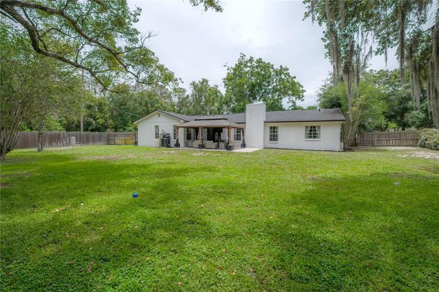 608 SUNSET LANE, Lutz, FL 33549