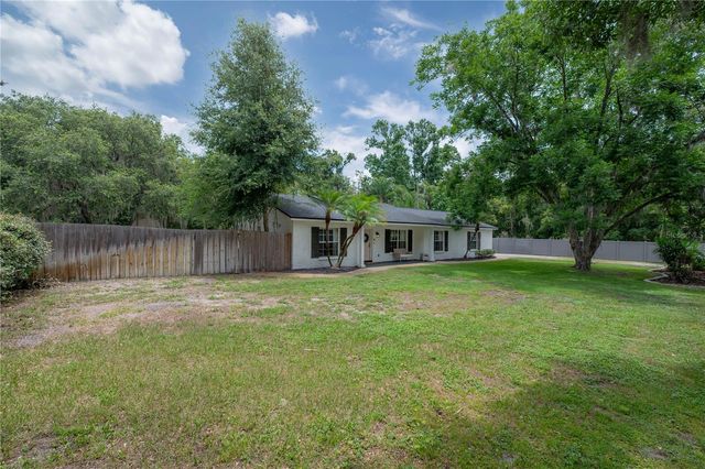 608 SUNSET LANE, Lutz, FL 33549
