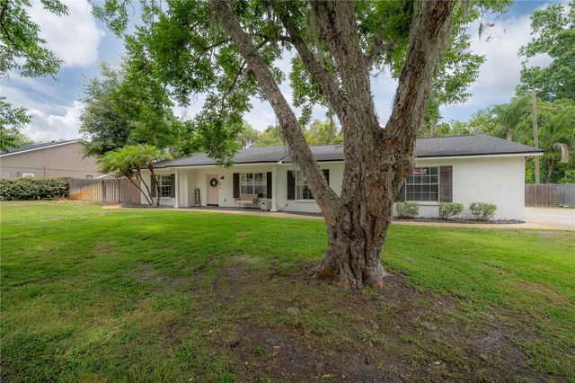 608 SUNSET LANE, Lutz, FL 33549