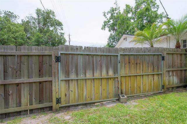 608 SUNSET LANE, Lutz, FL 33549