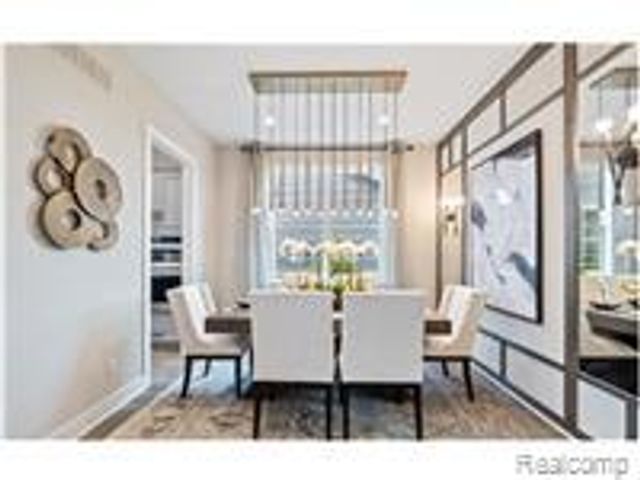 7635 Larchwood Drive, West Bloomfield, MI 48322