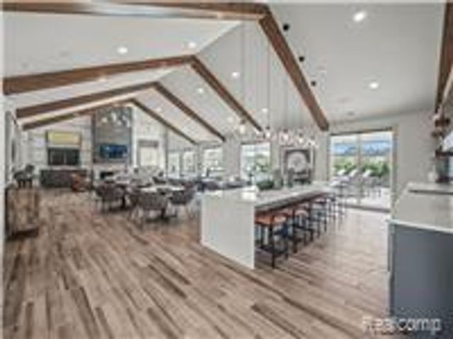 7635 Larchwood Drive, West Bloomfield, MI 48322