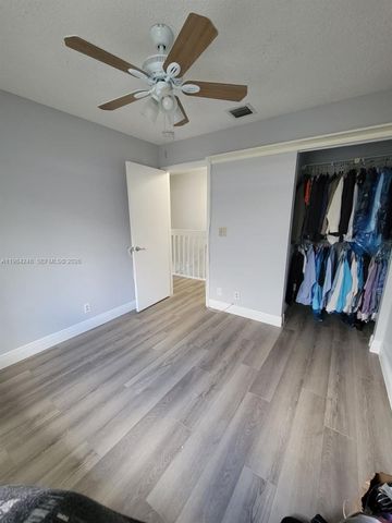 9787 Riverside Dr 62-4, Coral Springs, FL 33071