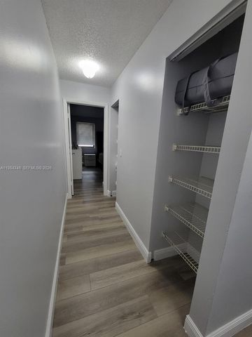 9787 Riverside Dr 62-4, Coral Springs, FL 33071