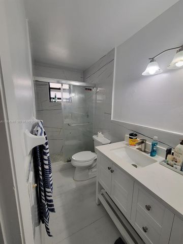 9787 Riverside Dr 62-4, Coral Springs, FL 33071