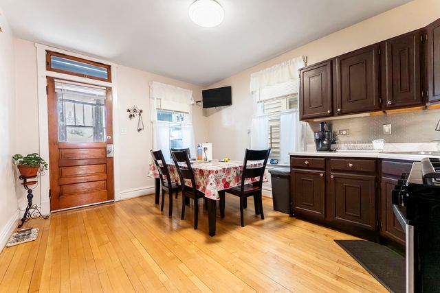 5450 W Drummond Place, Chicago, IL 60639