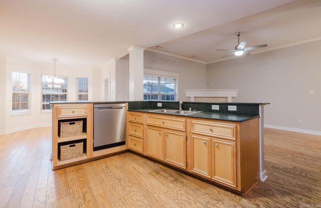 3113 Longmeadow Dr, Bryant, AR 72022