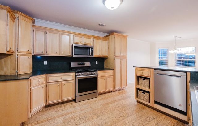 3113 Longmeadow Dr, Bryant, AR 72022