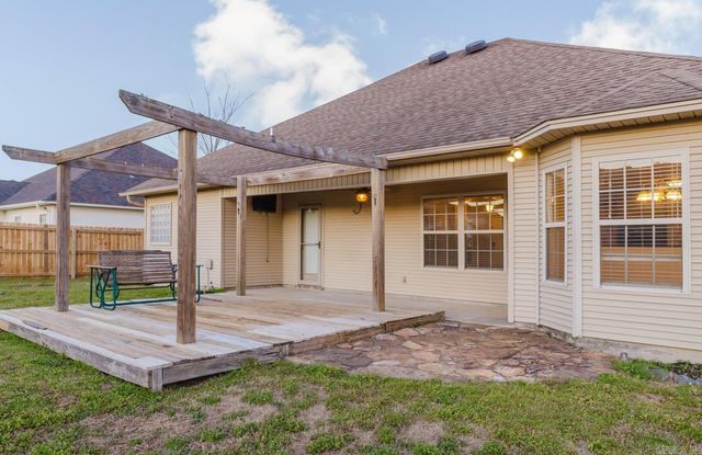 3113 Longmeadow Dr, Bryant, AR 72022