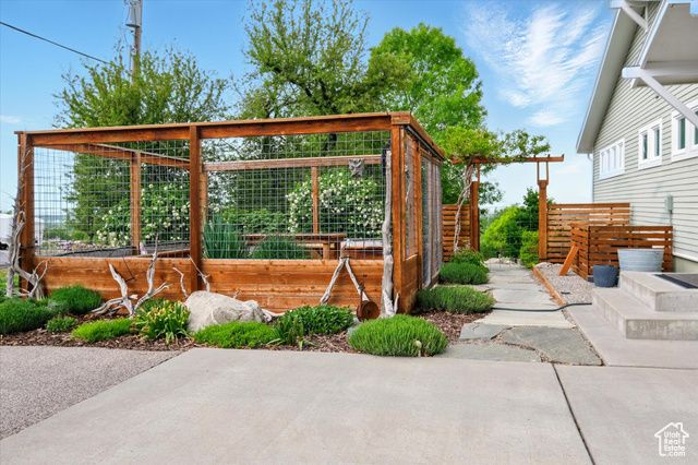 191 S 300 E, Providence, UT 84332