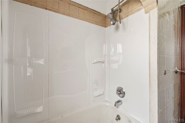 220 Davidson Avenue, Buffalo, NY 14215
