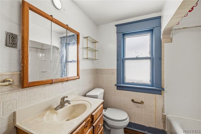 220 Davidson Avenue, Buffalo, NY 14215