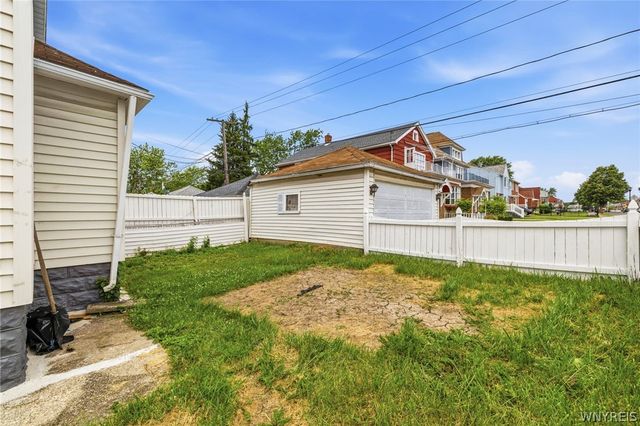 220 Davidson Avenue, Buffalo, NY 14215