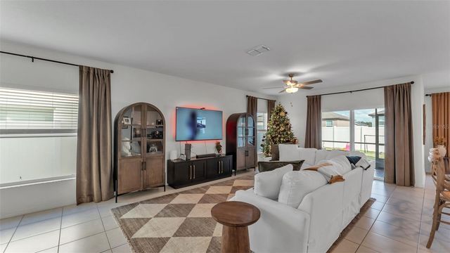 6336 BAR S BAR TRAIL, Zephyrhills, FL 33541