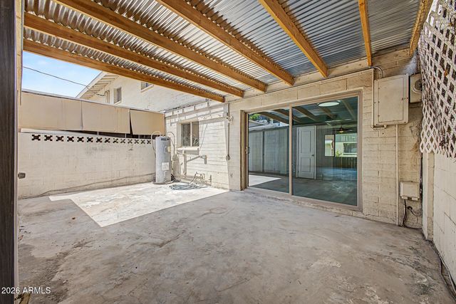 6552 N 43rd Avenue, Glendale, AZ 85301