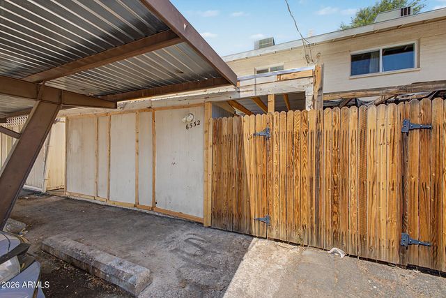 6552 N 43rd Avenue, Glendale, AZ 85301