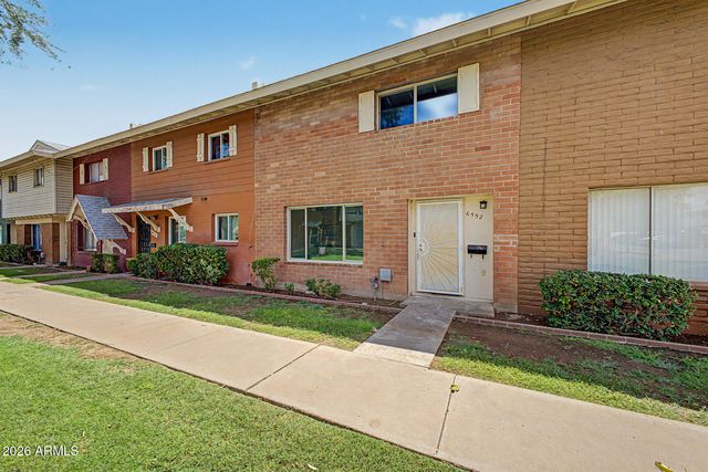 6552 N 43rd Avenue, Glendale, AZ 85301