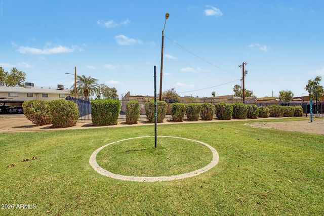 6552 N 43rd Avenue, Glendale, AZ 85301