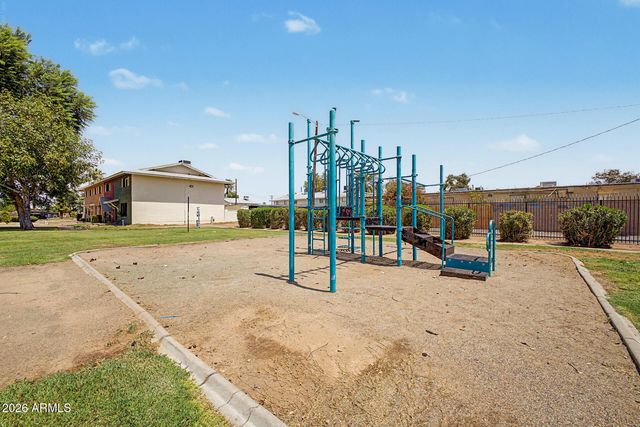 6552 N 43rd Avenue, Glendale, AZ 85301