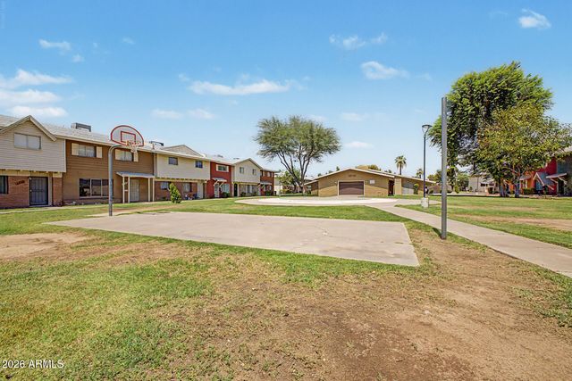 6552 N 43rd Avenue, Glendale, AZ 85301