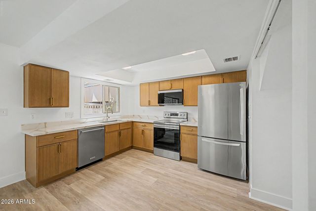 6552 N 43rd Avenue, Glendale, AZ 85301