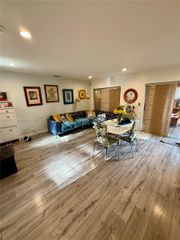 459 SW 3rd St 22, Miami, FL 33130