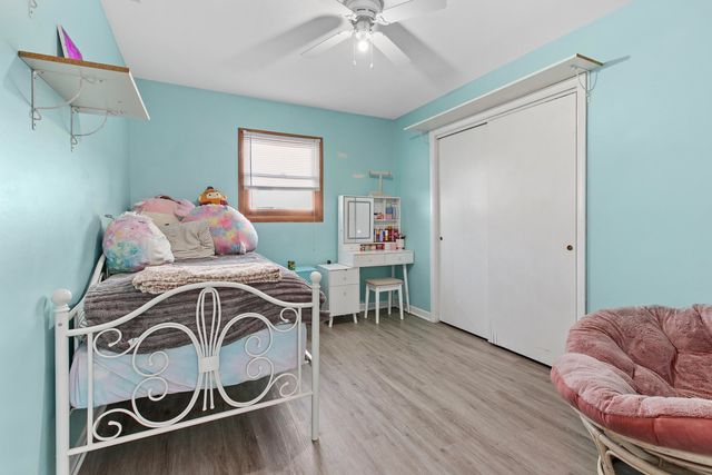 1614 Vine Court, Hobart, IN 46342