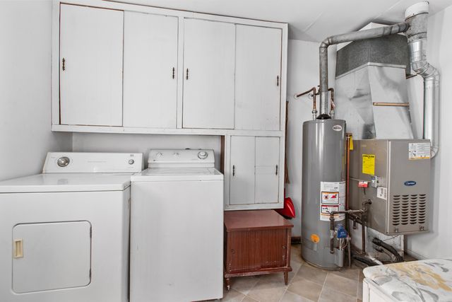 1614 Vine Court, Hobart, IN 46342