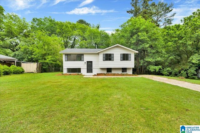 1645 BARRINGTON LANE NE, Center Point, AL 35215