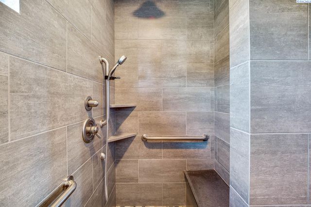 11807 Pelican Road, Pasco, WA 99301