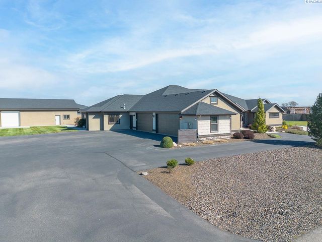 11807 Pelican Road, Pasco, WA 99301