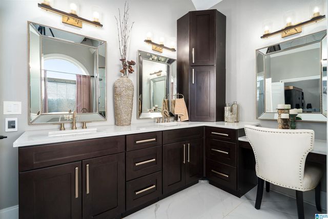 5775 CARRINGTON LAKE PARKWAY, Trussville, AL 35173