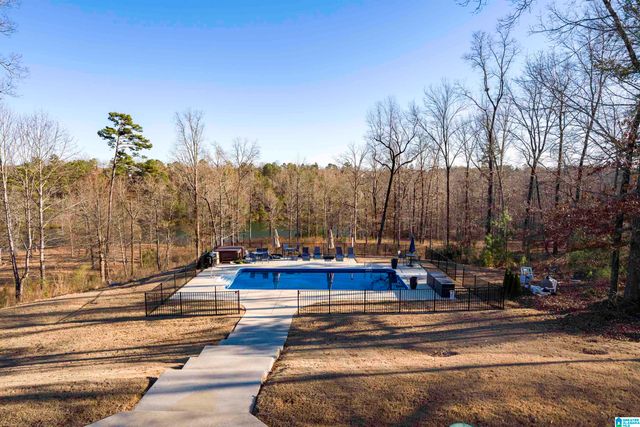5775 CARRINGTON LAKE PARKWAY, Trussville, AL 35173