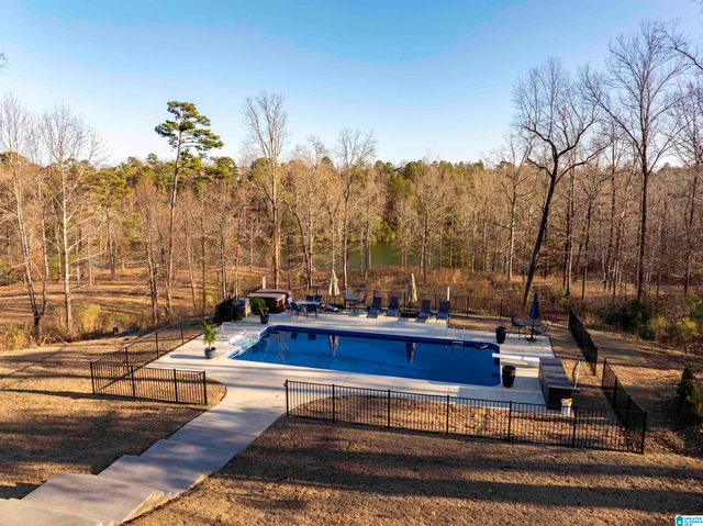 5775 CARRINGTON LAKE PARKWAY, Trussville, AL 35173