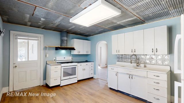 4814 Center Street, Millington, MI 48746