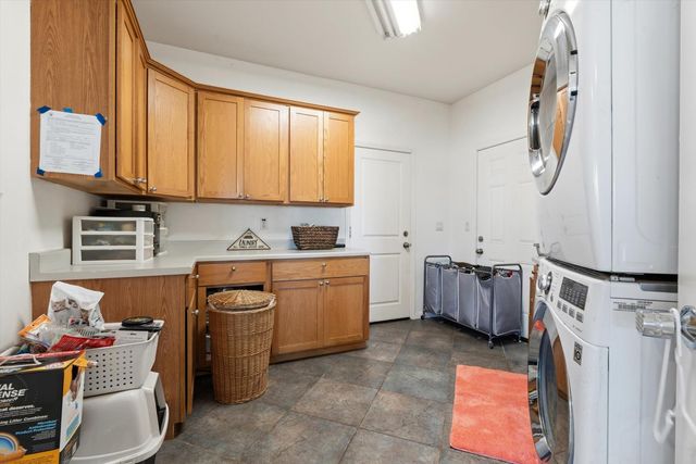 2570 N Mine Rd, Somerset, CA 95684