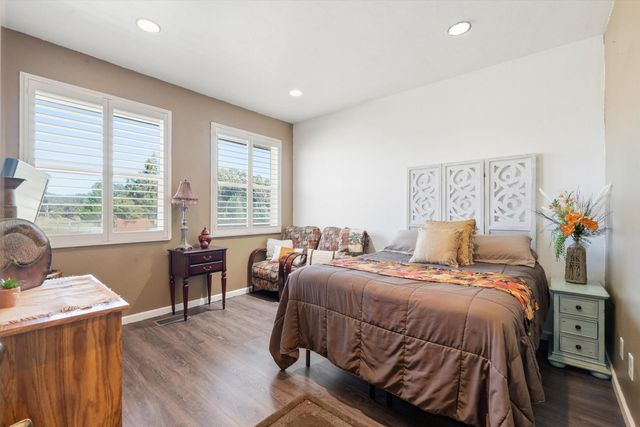 2570 N Mine Rd, Somerset, CA 95684
