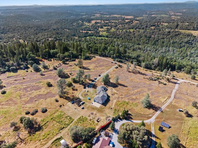 2570 N Mine Rd, Somerset, CA 95684