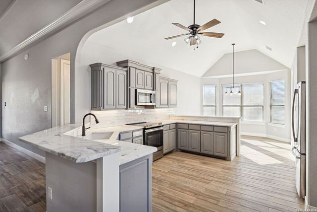 291 Strasbourg, Castroville, TX 78009