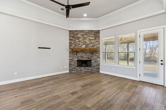 291 Strasbourg, Castroville, TX 78009