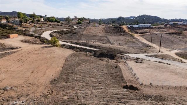 0 walker, Menifee, CA 92584