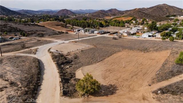 0 walker, Menifee, CA 92584