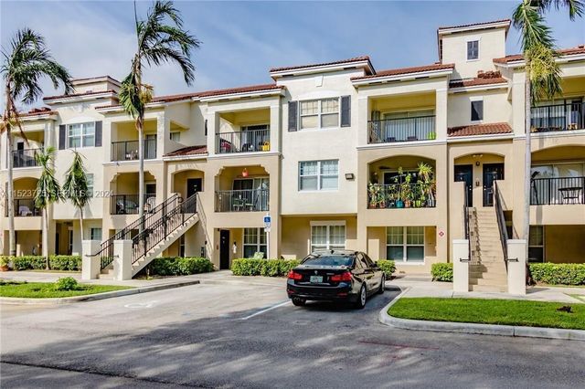 5860 W Sample Road 104, Coral Springs, FL 33067
